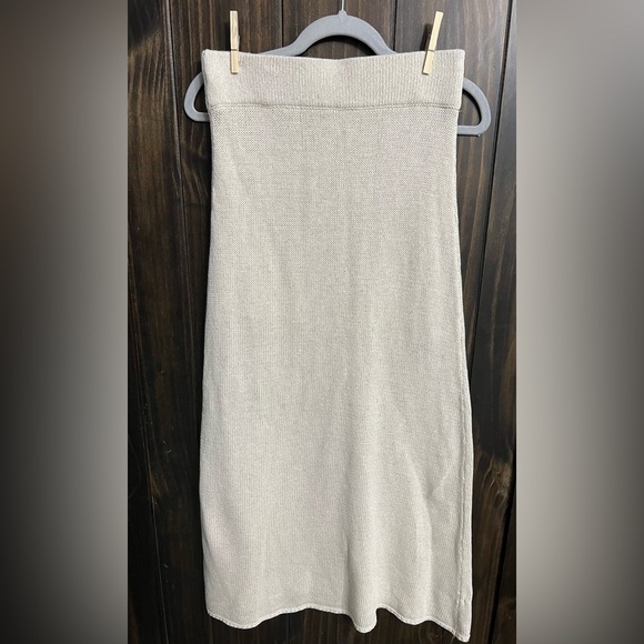 MOD REF with woven skirt in cream-Size: Small - Picture 8 of 8